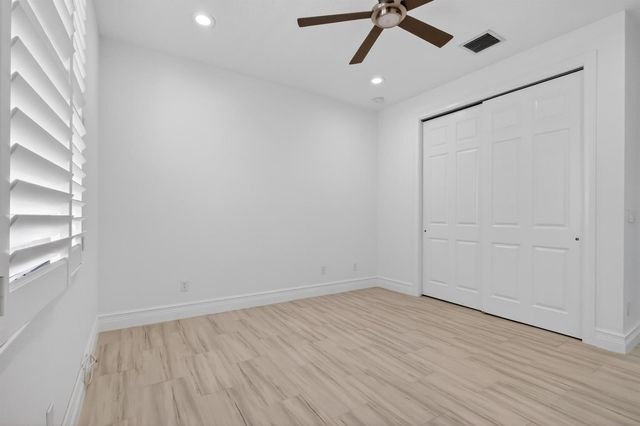 9524 Eden Roc Court, Delray Beach, FL 33446