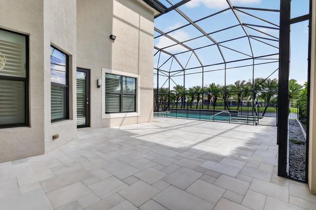 9524 Eden Roc Court, Delray Beach, FL 33446