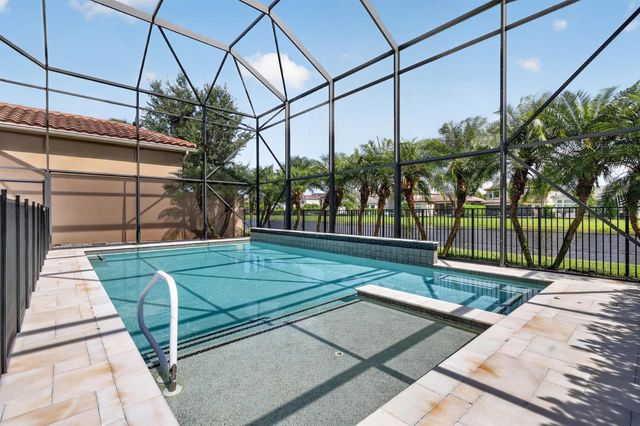 9524 Eden Roc Court, Delray Beach, FL 33446
