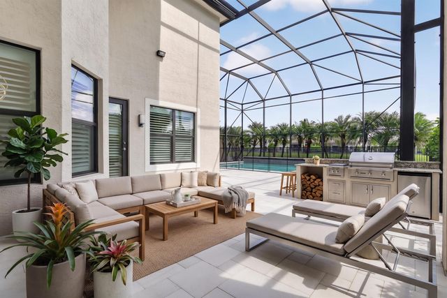 9524 Eden Roc Court, Delray Beach, FL 33446