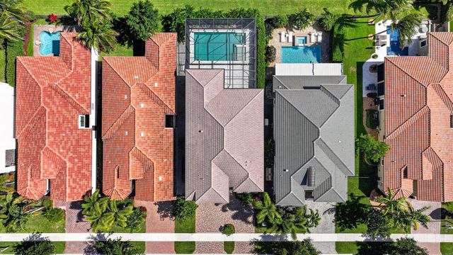 9524 Eden Roc Court, Delray Beach, FL 33446