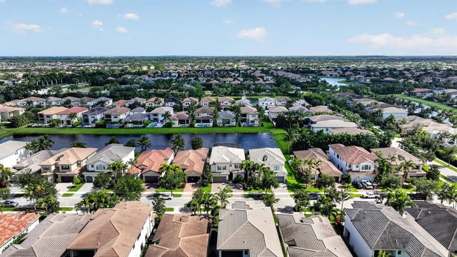 9524 Eden Roc Court, Delray Beach, FL 33446