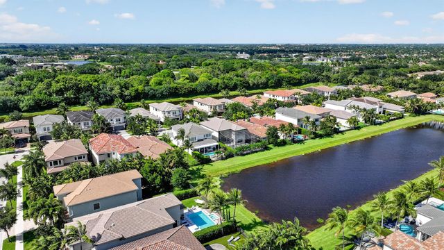 9524 Eden Roc Court, Delray Beach, FL 33446