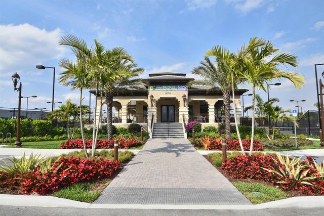 9524 Eden Roc Court, Delray Beach, FL 33446