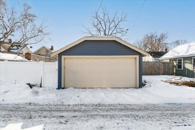 1657 Edmund Avenue, Saint Paul, MN 55104