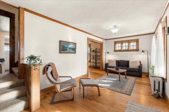 1657 Edmund Avenue, Saint Paul, MN 55104