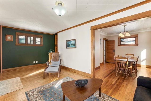 1657 Edmund Avenue, Saint Paul, MN 55104