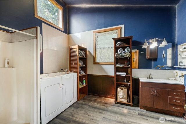 25193 Walker Valley Road, Mount Vernon, WA 98274