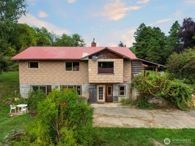 25193 Walker Valley Road, Mount Vernon, WA 98274