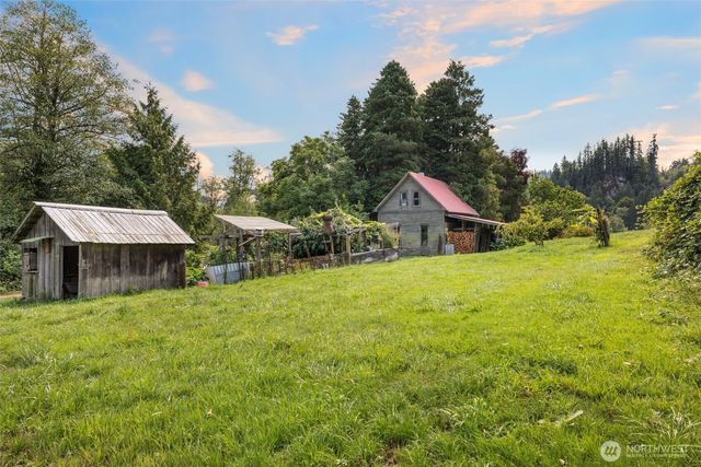25193 Walker Valley Road, Mount Vernon, WA 98274