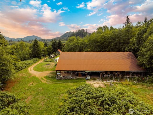 25193 Walker Valley Road, Mount Vernon, WA 98274