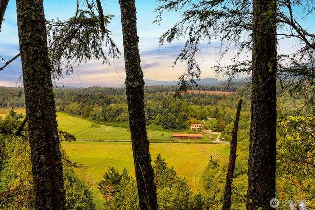 25193 Walker Valley Road, Mount Vernon, WA 98274