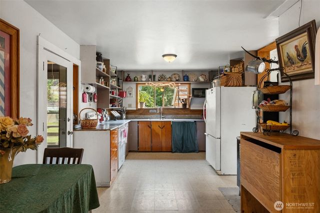 25193 Walker Valley Road, Mount Vernon, WA 98274