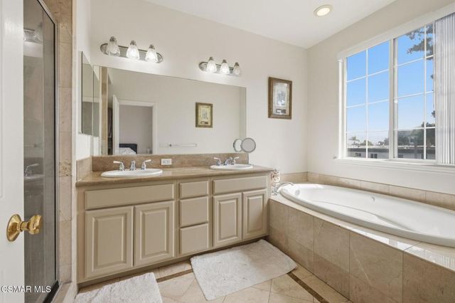 4106 W Kling Street, Burbank, CA 91505