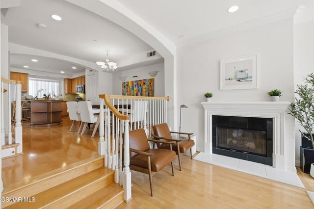 4106 W Kling Street, Burbank, CA 91505