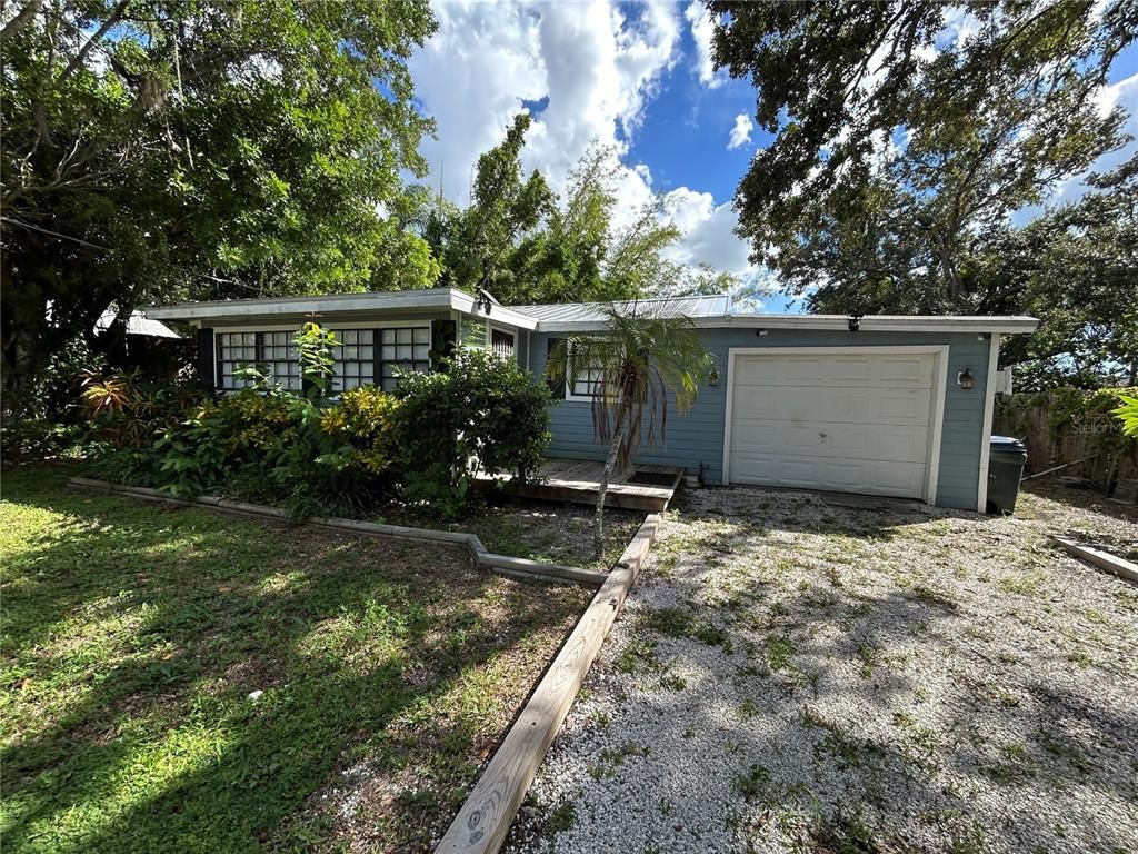 2130 OLENTARY STREET, Sarasota, FL 34231