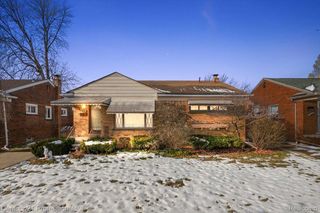 1826 Walnut Street, Dearborn, MI 48124