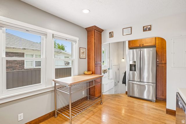 219 E WHITLOCK AVE, South Salt Lake, UT 84115