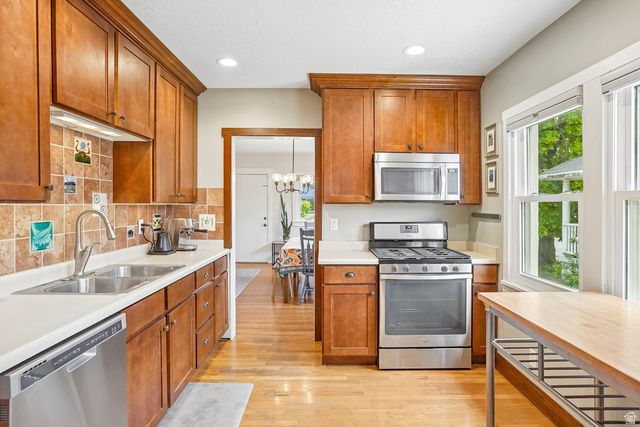 219 E WHITLOCK AVE, South Salt Lake, UT 84115