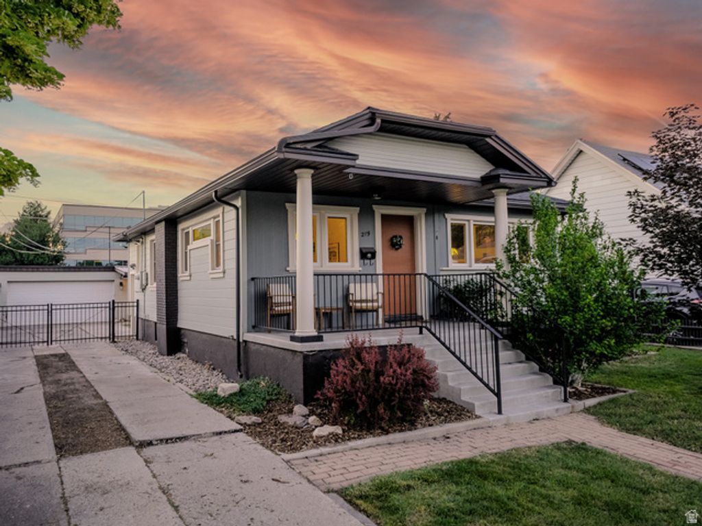 219 E WHITLOCK AVE, South Salt Lake, UT 84115