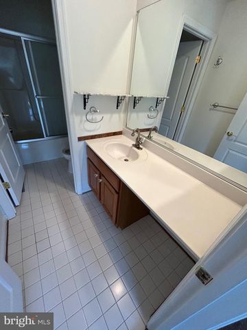 90 LEE ST, Stewartstown, PA 17363