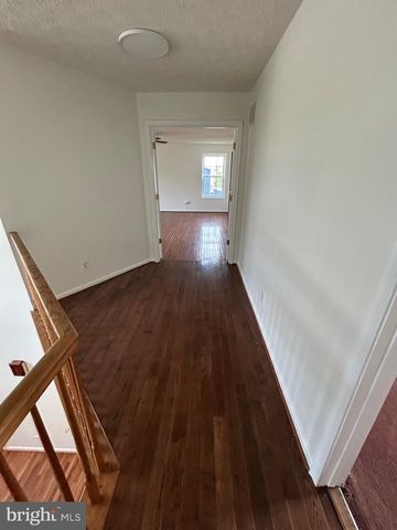 90 LEE ST, Stewartstown, PA 17363