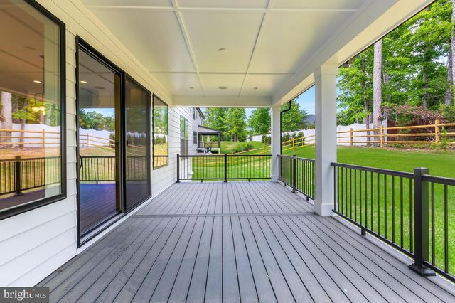 9209 FRANKS POINT LN, Lorton, VA 22079