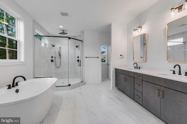 9209 FRANKS POINT LN, Lorton, VA 22079