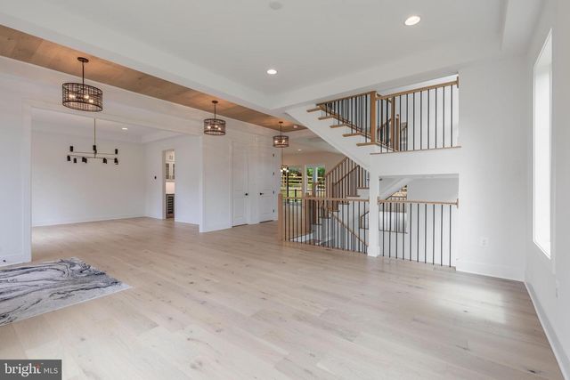 9209 FRANKS POINT LN, Lorton, VA 22079