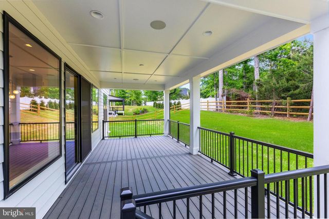 9209 FRANKS POINT LN, Lorton, VA 22079