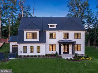 9209 FRANKS POINT LN, Lorton, VA 22079