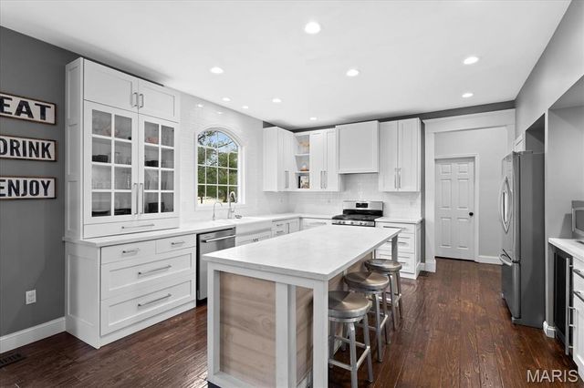 7349 Wolfrun Trail, Fairview Heights, IL 62208