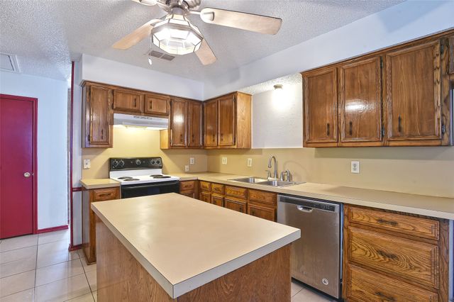 624 Aspen Drive, Denton, TX 76209