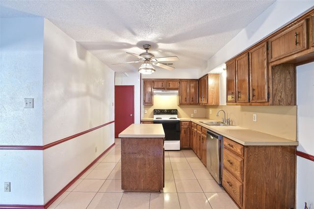 624 Aspen Drive, Denton, TX 76209