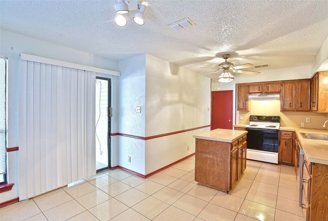 624 Aspen Drive, Denton, TX 76209