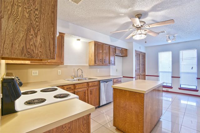 624 Aspen Drive, Denton, TX 76209