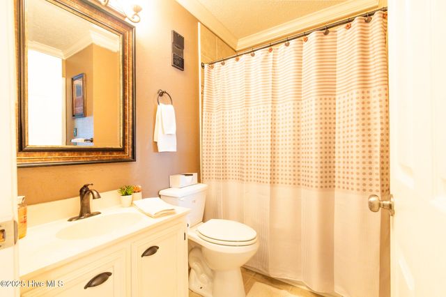 310 Lake Place Condo Drive 310, Elizabethtown, NC 28337