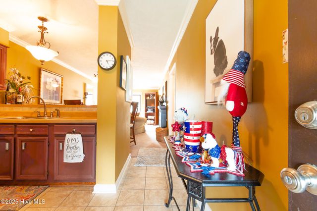 310 Lake Place Condo Drive 310, Elizabethtown, NC 28337