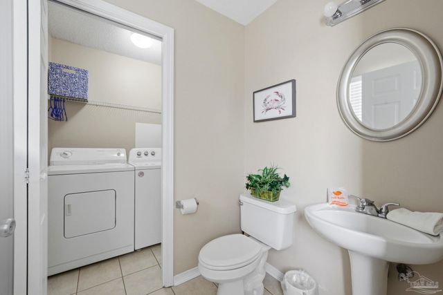 8174 Gulf Blvd D, Navarre Beach, FL 32566