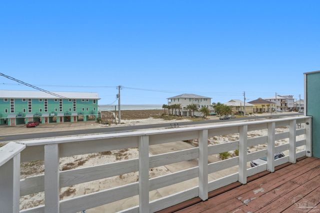 8174 Gulf Blvd D, Navarre Beach, FL 32566