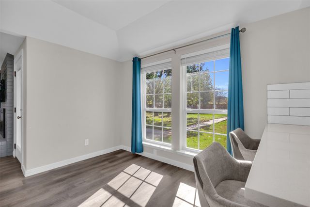 803 Rachelle Drive, Red Oak, TX 75154