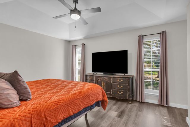 803 Rachelle Drive, Red Oak, TX 75154