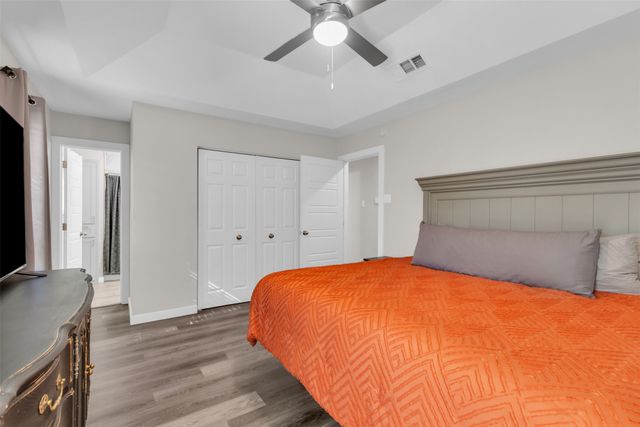 803 Rachelle Drive, Red Oak, TX 75154