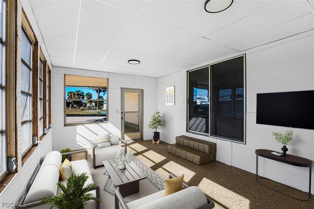 13651 Grackle DR, Fort Myers, FL 33908