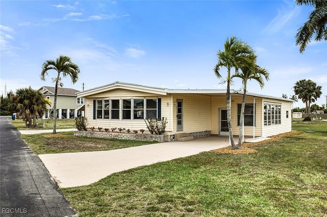 13651 Grackle DR, Fort Myers, FL 33908