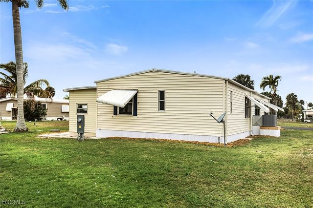 13651 Grackle DR, Fort Myers, FL 33908