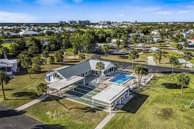 13651 Grackle DR, Fort Myers, FL 33908