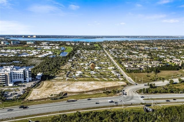 13651 Grackle DR, Fort Myers, FL 33908