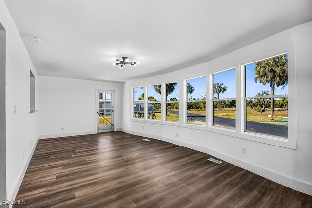 13651 Grackle DR, Fort Myers, FL 33908