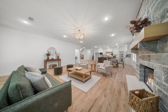 4519 Rosehill Road, Garland, TX 75043